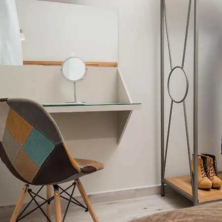 Downtown ホテル 2*