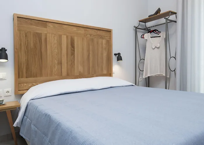 Downtown 酒店 纳夫普利翁